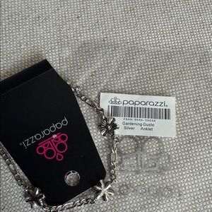 paparazzi Silver Daisy Charm Anklet